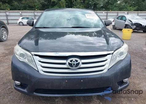 2011 Toyota Avalon Limited z USA, uszkodzony, nr VIN 4T1BK3DB2BU390008